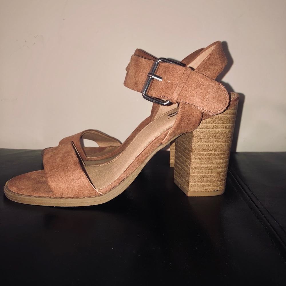 Heeled sandals